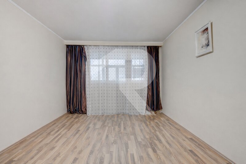 Berceni – Piata Resita, 3 camere, 73 mp total, centrala proprie, loc parcare!