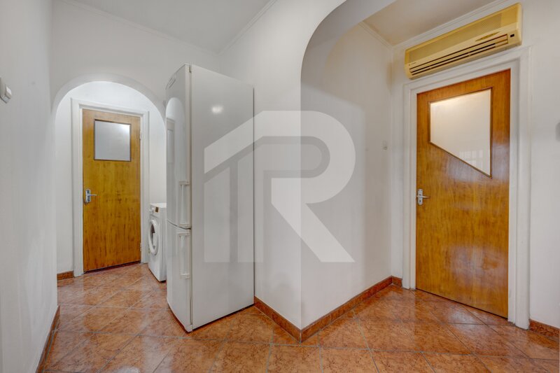 Berceni – Piata Resita, 3 camere, 73 mp total, centrala proprie, loc parcare!